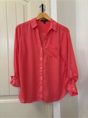 Outback Red Women’s red white polka dot button down front roll tab blouse med